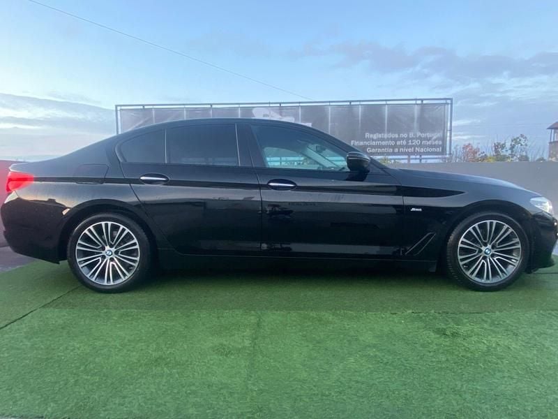 Usado BMW 520 Sport Line 190 HP (139 kW) 2018 Preto Sedan