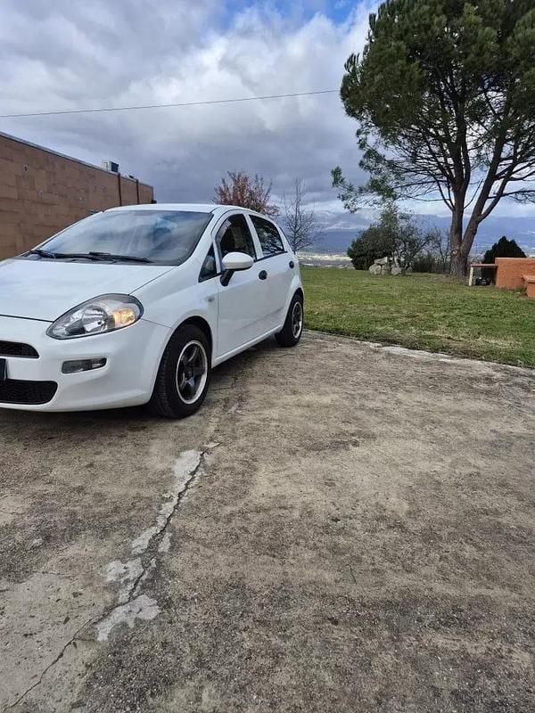 Usado Fiat Punto 85 HP (62 kW) 2013 Branco Citadino