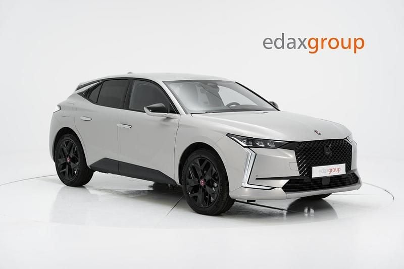 Usado DS Automobiles DS4 Performance 130 HP (95 kW) 2023 Cinza SUV