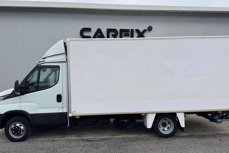 Branco Usado 2022 Iveco Daily | € 34.499 - Imagem 1/4