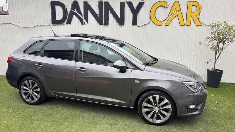 Usado Seat Ibiza 90 HP (66 kW) 2015 Cinzento