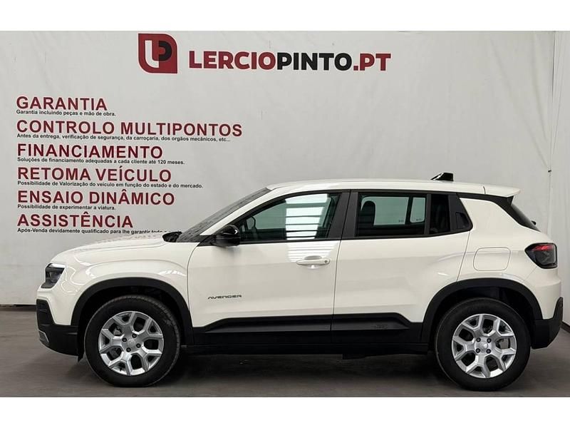 Usado Jeep Avenger Altitude 101 HP (74 kW) 2024 Branco SUV