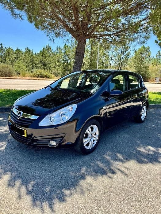 Usado 2010 Opel Corsa Sedan | € 4.850 (Super Preço) - Imagem 1/4