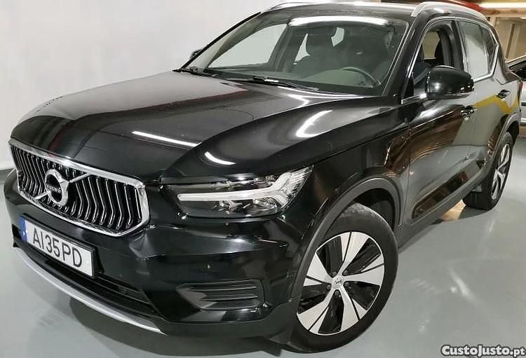 Preto Usado 2021 Volvo XC40 Inscription SUV | € 27.799 (Preço justo) - Imagem 1/1