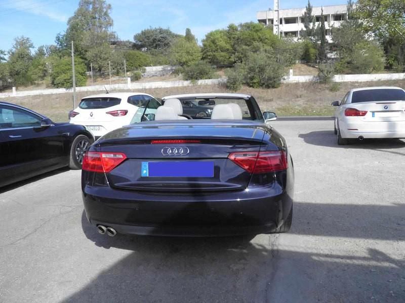 Usado Audi A5 Cabriolet 177 HP (130 kW) 2014 Azul Cabrios