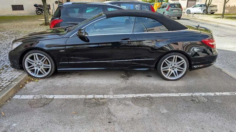 Preto Usado 2011 Mercedes E220 Avantgarde Cabrios | € 18.900 (Bom preço) - Imagem 1/4