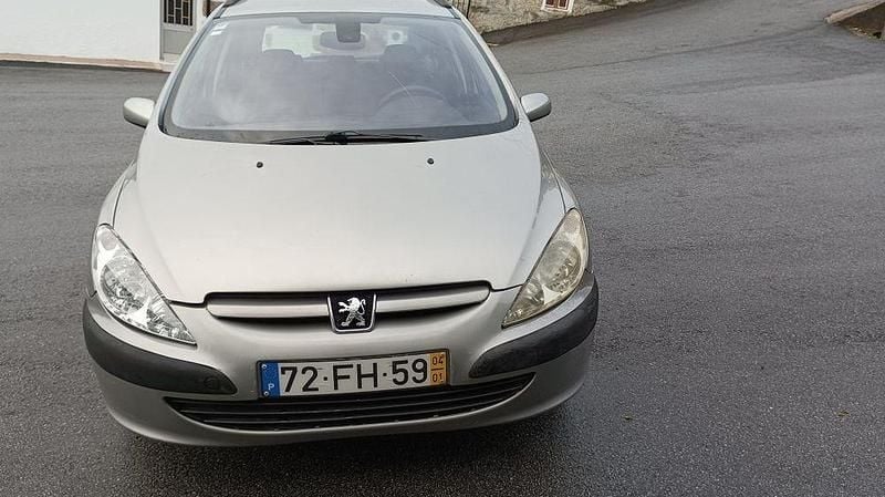 Usado 2004 Peugeot 307 Sedan | € 1.900 (Bom preço) - Imagem 1/4