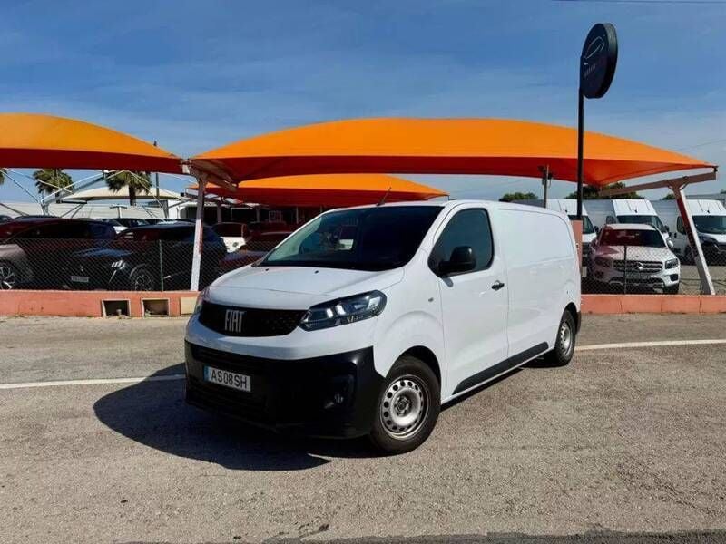 Usado Fiat Scudo S 120 HP (88 kW) 2022 Branco Van