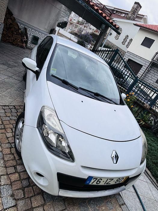 Usado 2010 Renault Clio II Sedan | € 4.700 (Preço justo) - Imagem 1/4