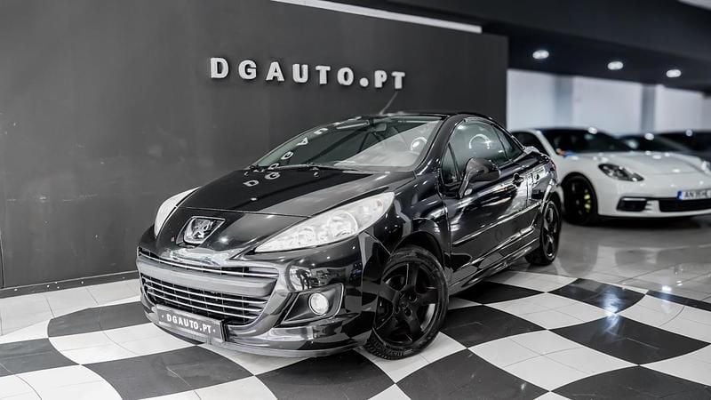 Preto Usado 2010 Peugeot 207 CC Active Cabrios | € 7.990 (Caro) - Imagem 1/4
