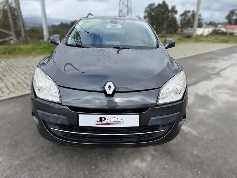 Usado Renault Mégane GrandTour Dynamique 110 HP (80 kW) 2011 Cinza escuro Carrinha