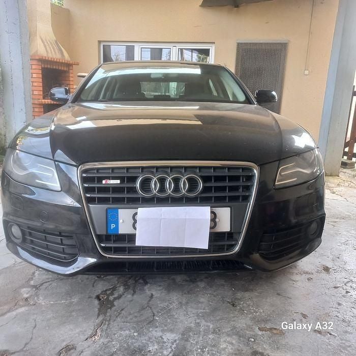 Usado 2011 Audi A4 Sedan | € 6.500 (Bom preço) - Imagem 1/4
