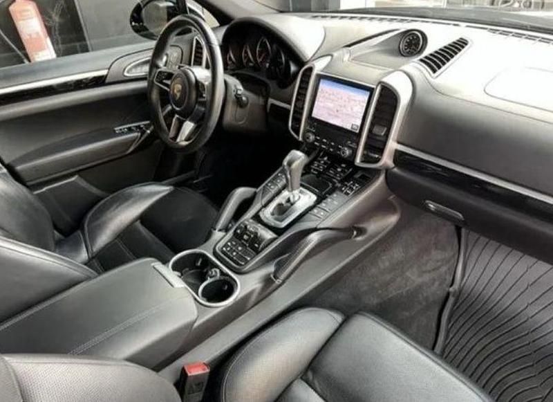 Usado Porsche Cayenne Platinum Edition 263 HP (193 kW) 2016 SUV