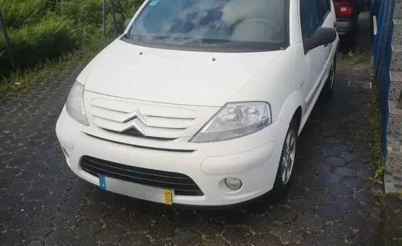 Branco Usado 2006 Citroën C3 Citadino | € 4.150 (Preço elevado) - Imagem 1/4