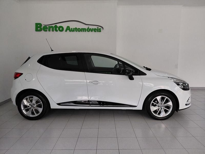Usado Renault Clio IV LIMITED 75 HP (55 kW) 2017 Branco