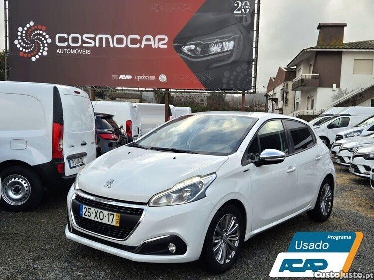 Branco Usado 2019 Peugeot 208 Signature Sky Citadino | € 11.200 (Bom preço) - Imagem 1/1