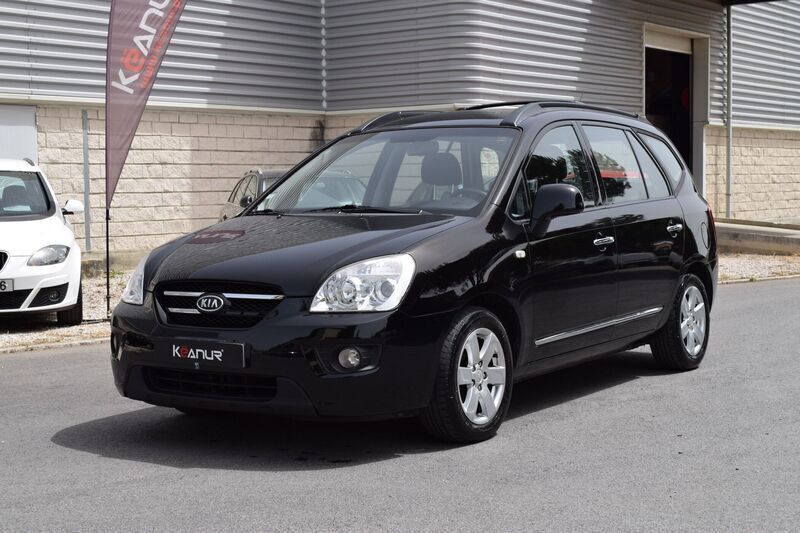 Preto Usado 2009 Kia Carens EX Monovolume | € 5.480 - Imagem 1/4