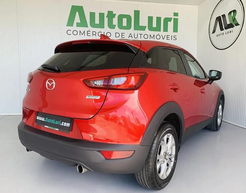 Usado Mazda CX-3 Sky 105 HP (77 kW) 2017 Vermelho SUV