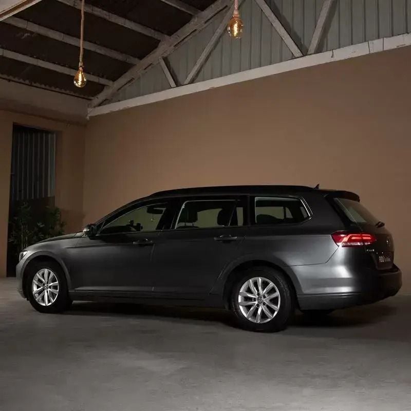 Usado VW Passat Comfortline 150 HP (110 kW) 2017 Cinzento Sedan