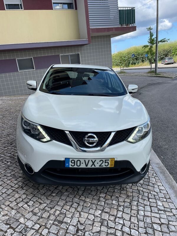 Branco Usado 2017 Nissan Qashqai SUV | € 16.990 (Bom preço) - Imagem 1/4