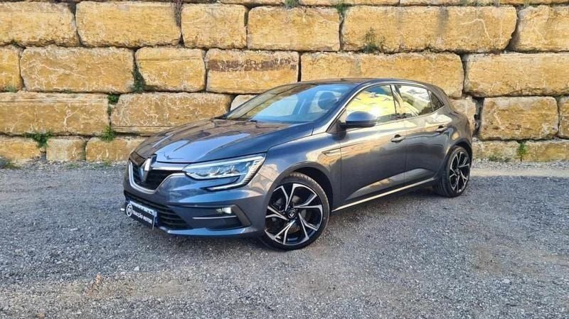 Usado Renault Mégane IV Intens 115 HP (84 kW) 2022 Cinza Citadino