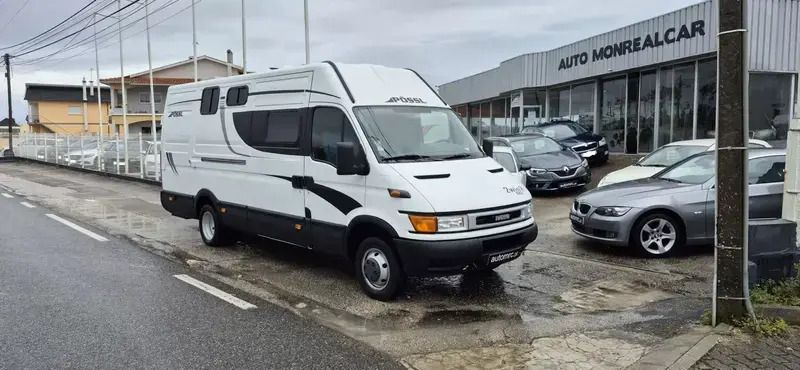 Branco Usado 1999 Iveco Daily Van | € 23.900 - Imagem 1/4