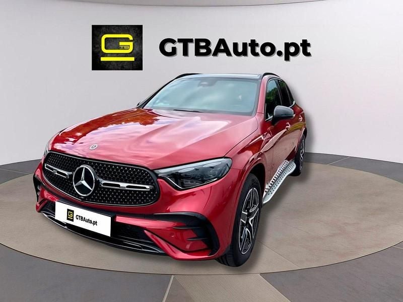 Vermelho Usado 2024 Mercedes GLC300 AMG SUV | € 67.900 - Imagem 1/4