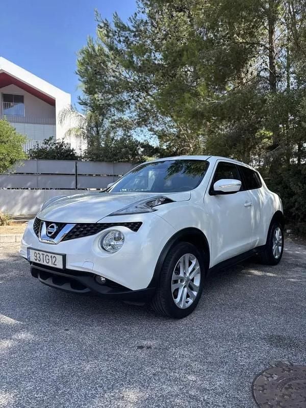 Branco pérola Usado 2017 Nissan Juke N-Connecta SUV | € 13.750 (Preço justo) - Imagem 1/4