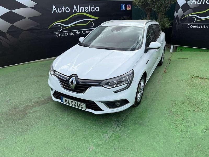 Branco Usado 2017 Renault Mégane IV Carrinha | € 13.500 (Preço justo) - Imagem 1/4