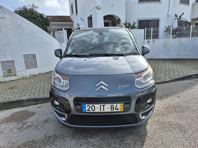 Usado Citroën C3 Picasso Exclusive 90 HP (66 kW) 2010 Monovolume