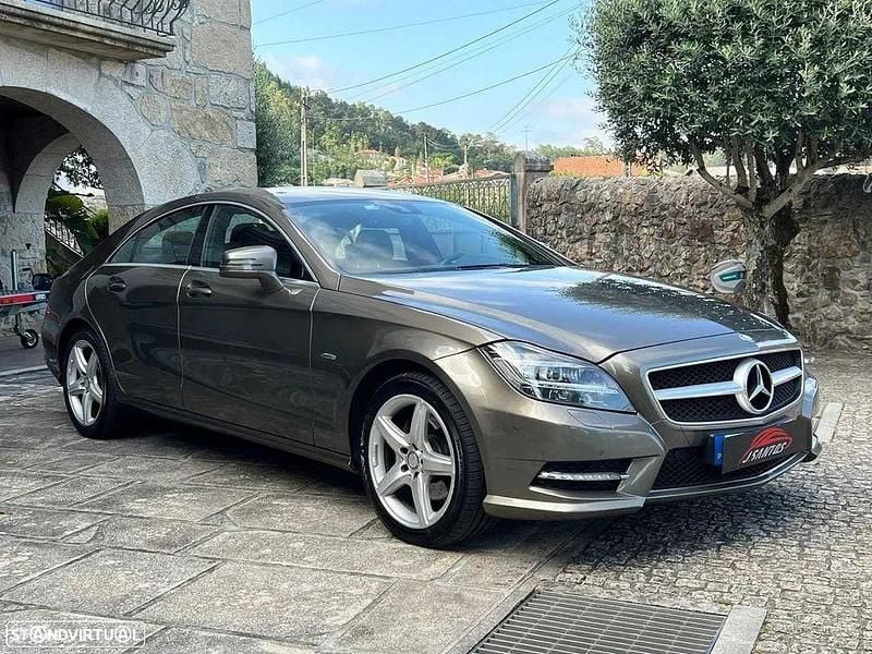 Usado 2013 Mercedes CLS350 Sedan | € 18.750 - Imagem 1/4