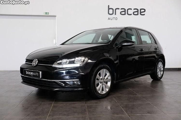 Usado VW Golf VII Comfortline 110 HP (80 kW) 2019 Preto Citadino