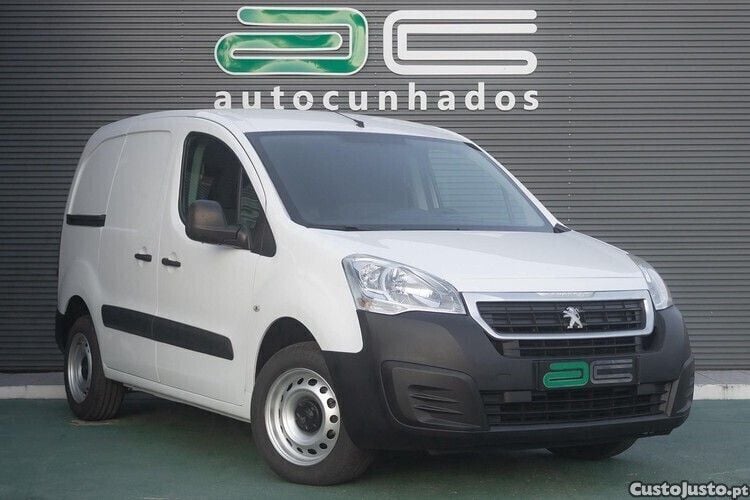 Branco Usado 2018 Peugeot Partner Monovolume | € 11.950 (Preço justo) - Imagem 1/1