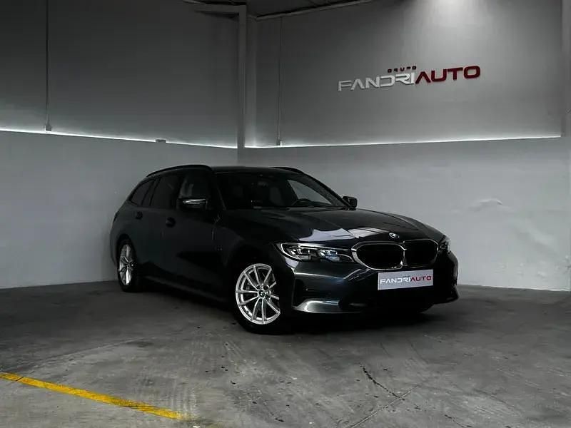 Cinza Usado 2021 BMW 320e Carrinha | € 29.980 (Bom preço) - Imagem 1/4