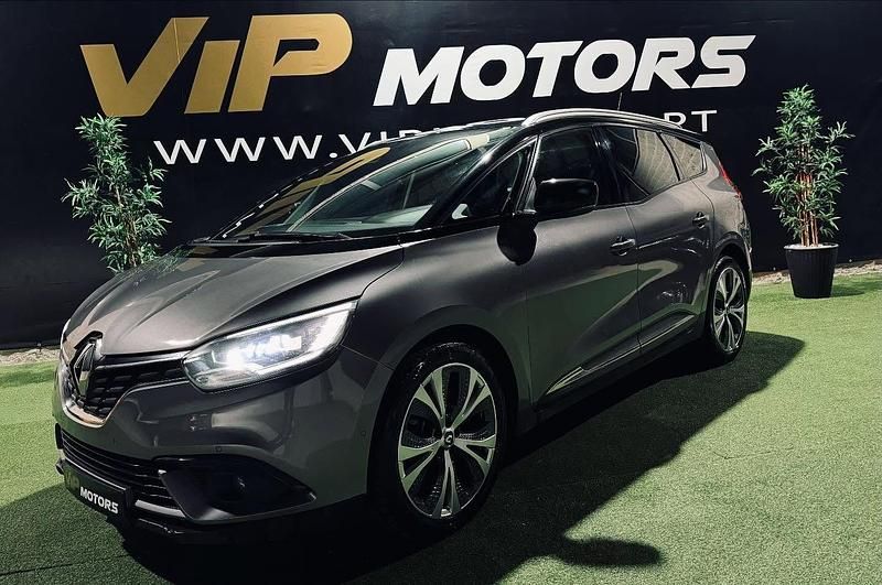 Cinza Usado 2018 Renault Scénic IV Intens Monovolume | € 13.900 (Preço justo) - Imagem 1/4