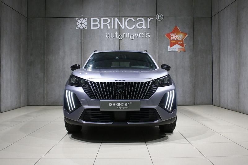 Usado Peugeot 2008 Allure 102 HP (75 kW) 2024 Branco SUV