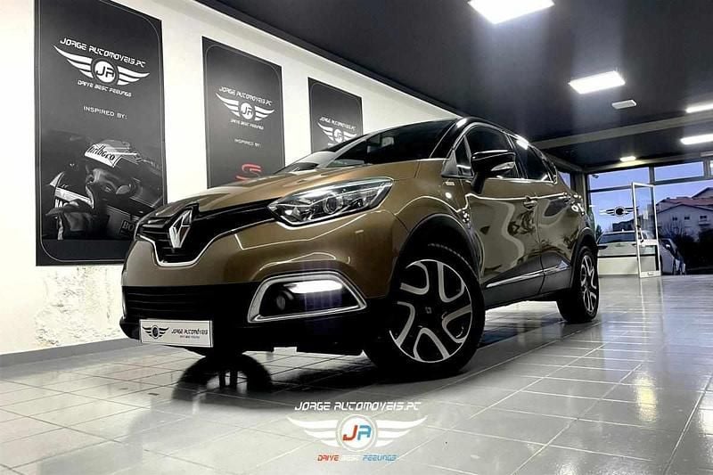 Usado Renault Captur 110 HP (80 kW) 2015 Outra SUV