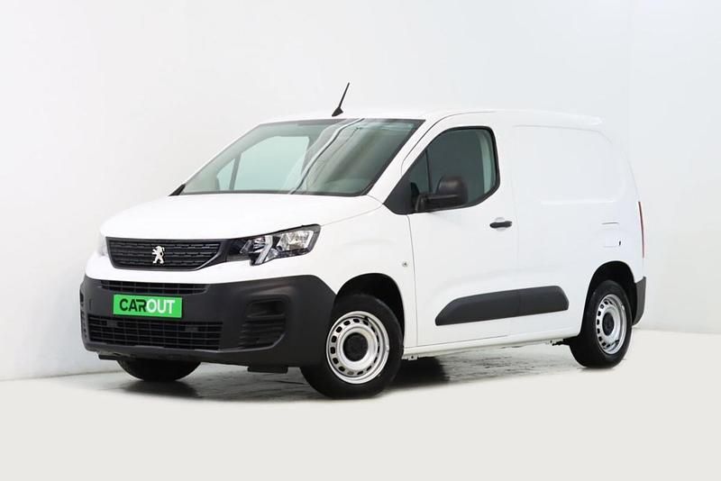 Branco Usado 2019 Peugeot Partner Monovolume | € 12.450 (Preço justo) - Imagem 1/4