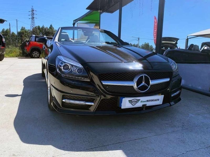 Preto Usado 2012 Mercedes SLK250 Cabrios | € 24.490 - Imagem 1/4