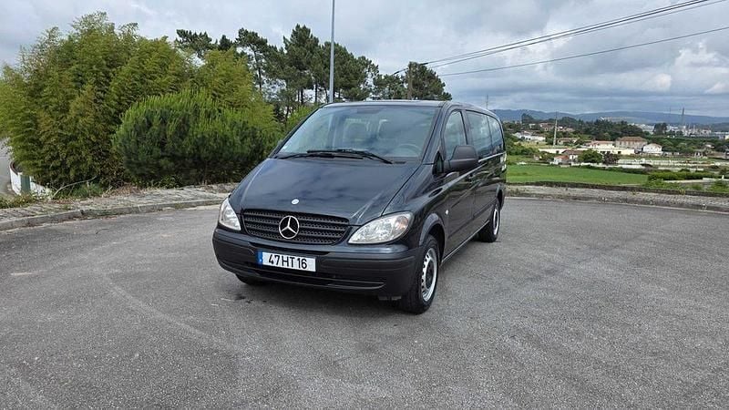 Preto Usado 2007 Mercedes Vito Monovolume | € 14.950 - Imagem 1/4