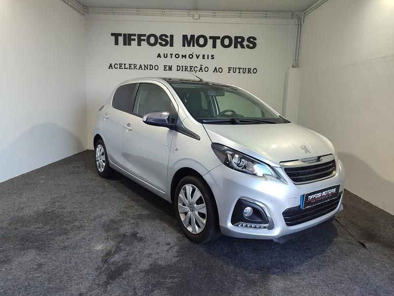Usado Peugeot 108 72 HP (52 kW) 2021 Cinzento Citadino