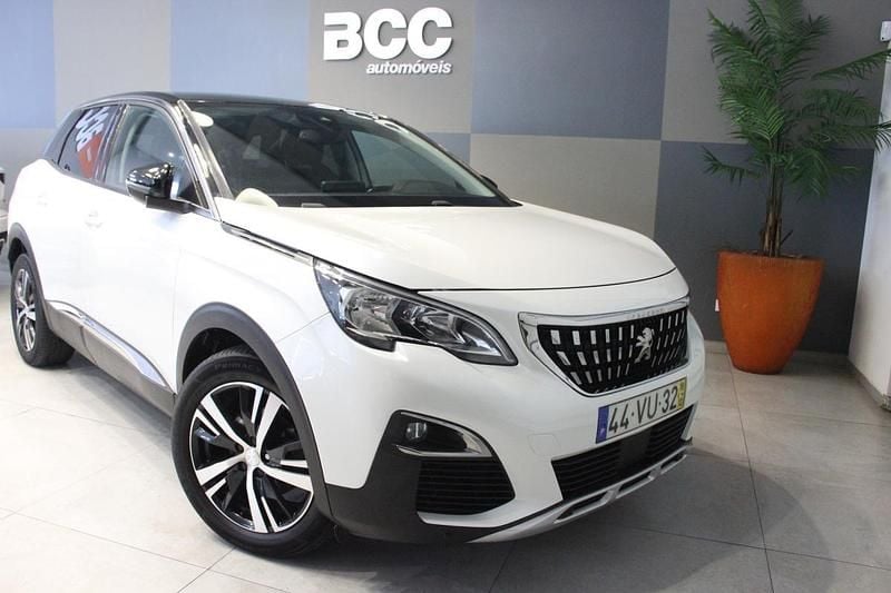 Usado Peugeot 3008 Allure 130 HP (95 kW) 2018 Branco SUV