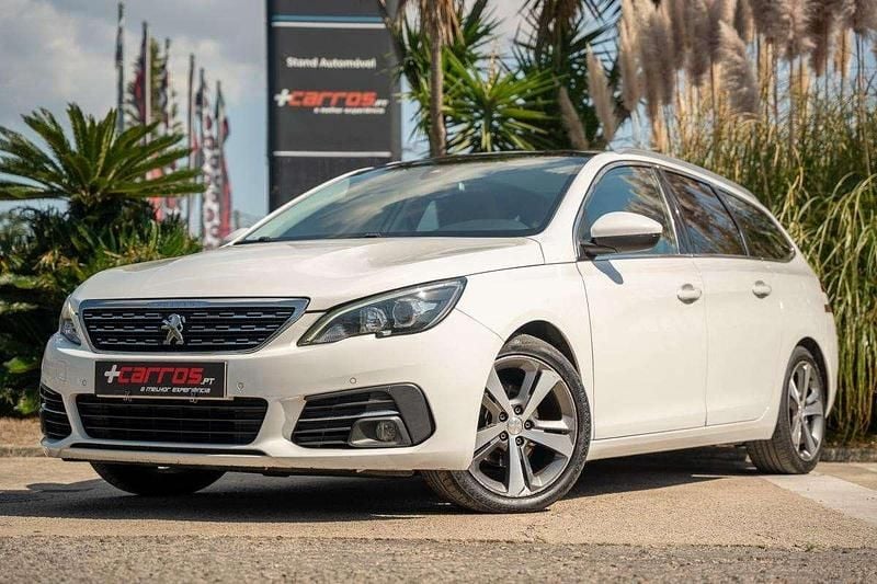 Branco Usado 2018 Peugeot 308 Allure Carrinha | € 10.900 (Bom preço) - Imagem 1/4