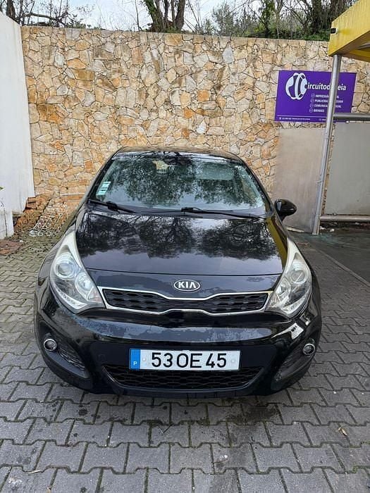 Usado 2013 Kia Rio Sedan | € 6.400 (Bom preço) - Imagem 1/4