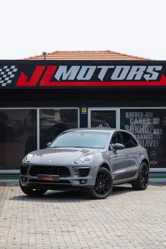 Usado Porsche Macan S 258 HP (189 kW) 2015 Cinza prata SUV