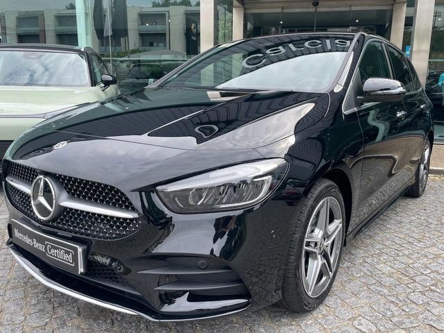 Preto cosmos Usado 2023 Mercedes B250e Monovolume | € 53.000 - Imagem 1/4