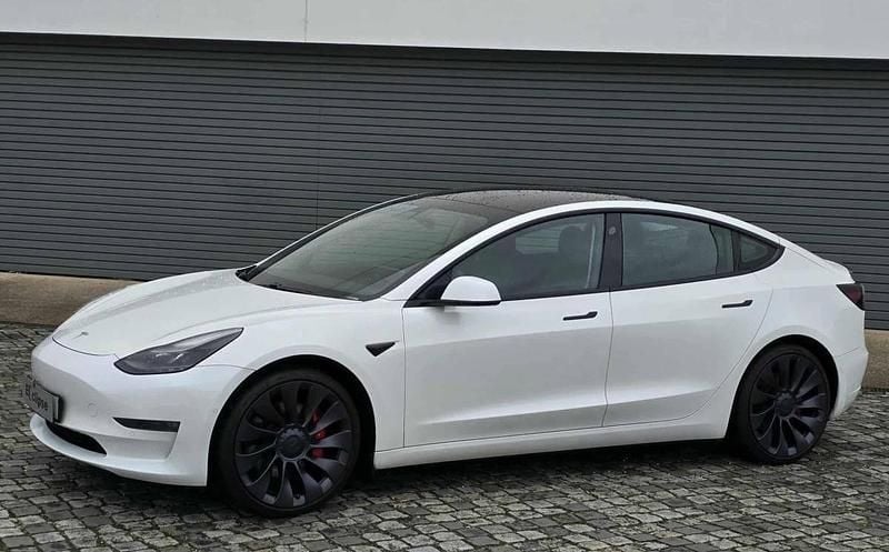 Usado Tesla Model 3 377 kW (513 HP) 2021 Branco Sedan