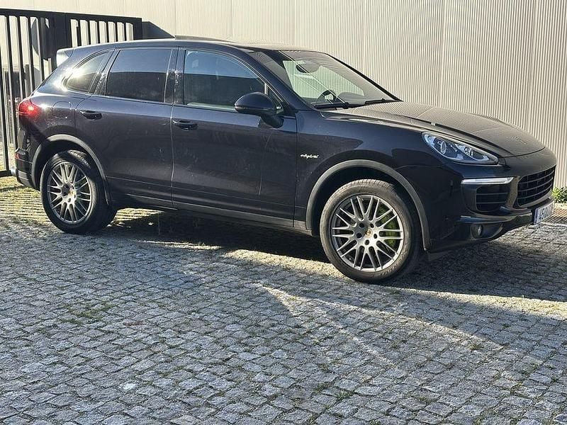 Usado 2016 Porsche Cayenne S E-Hybrid SUV | € 37.000 (Super Preço) - Imagem 1/4