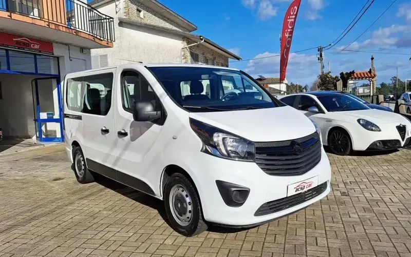 Branco Usado 2017 Opel Vivaro S Van | € 21.900 (Caro) - Imagem 1/4