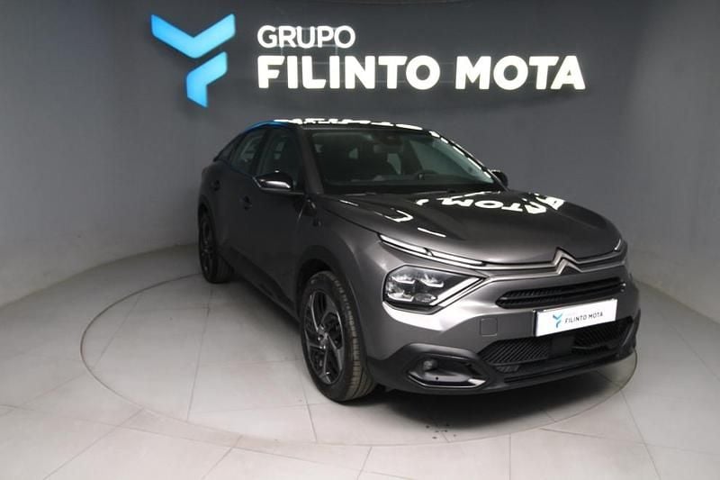 Cinzento Usado 2024 Citroën C4 PureTech Sedan | € 19.490 (Bom preço) - Imagem 1/1